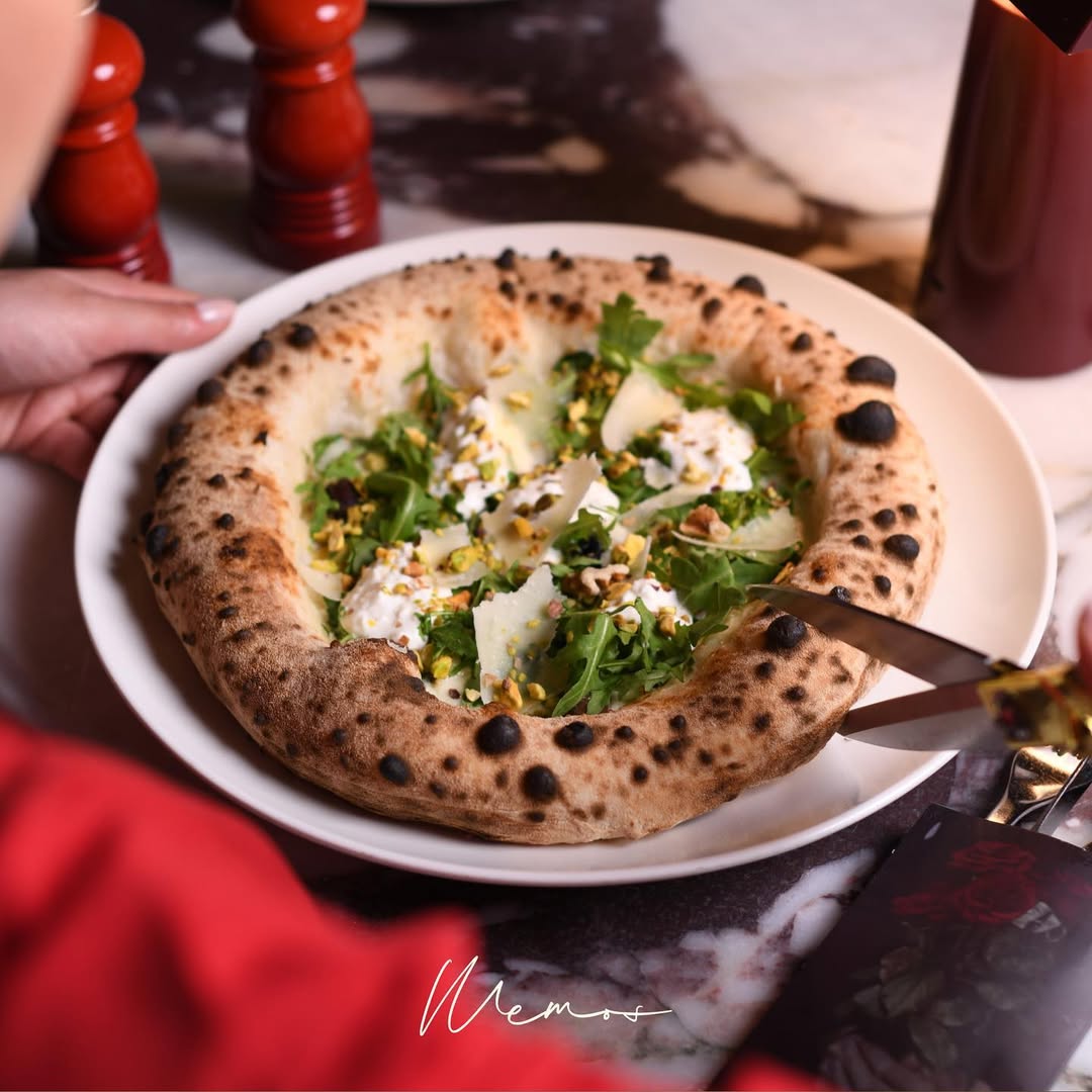 Vegetarian with stracciatella cheese